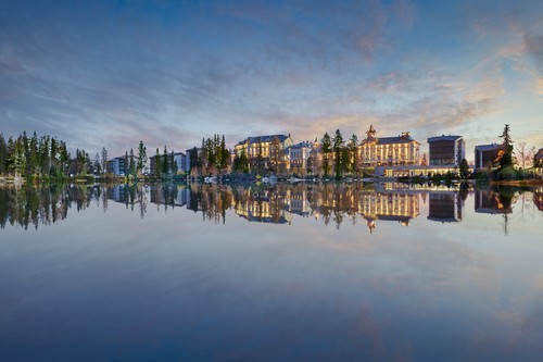Exterrior - Lake side.jpg
